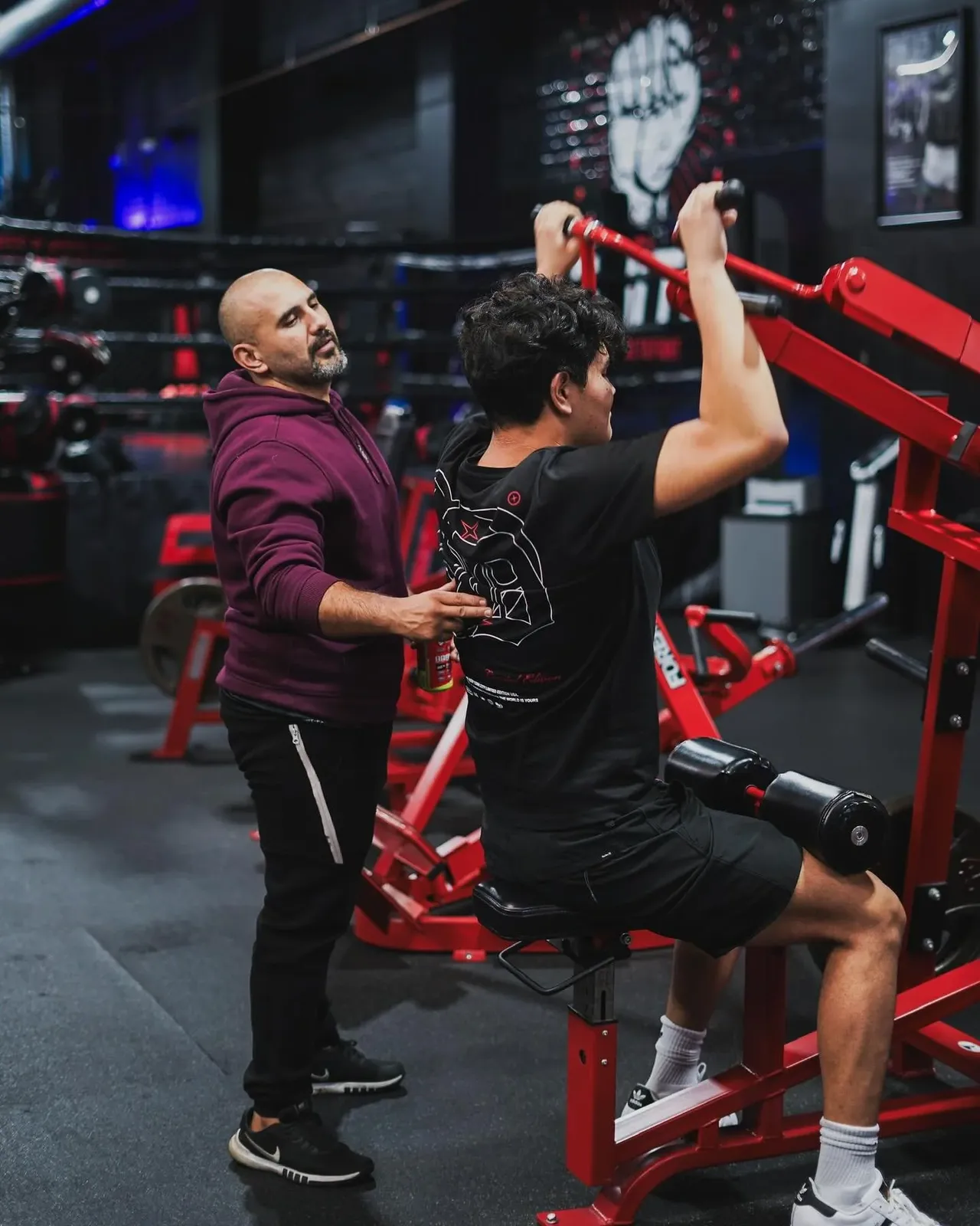 Progressive Overload in Long Beach: A Trainer's Guide to Building Strength Safely